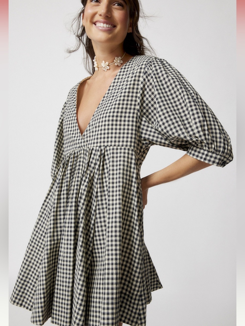 Ecote Urban Outfitters Vero Shapeless V-Neck Mini Dress gingham cotton oversized